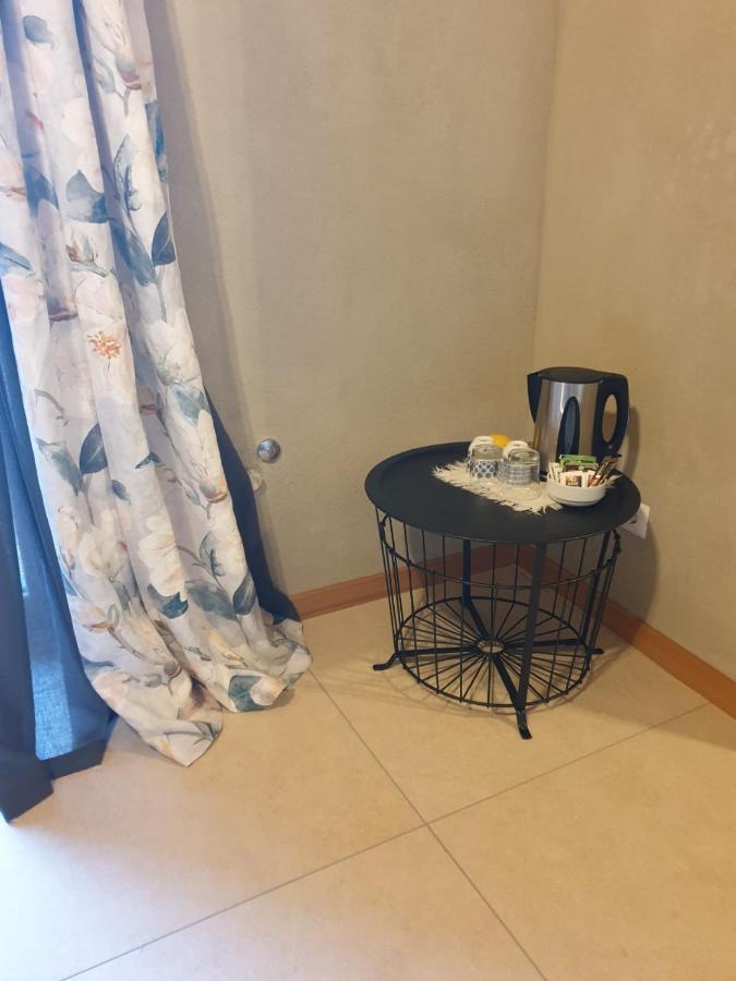 L'Uovo E La Faina Bed and Breakfast Busca Exteriör bild